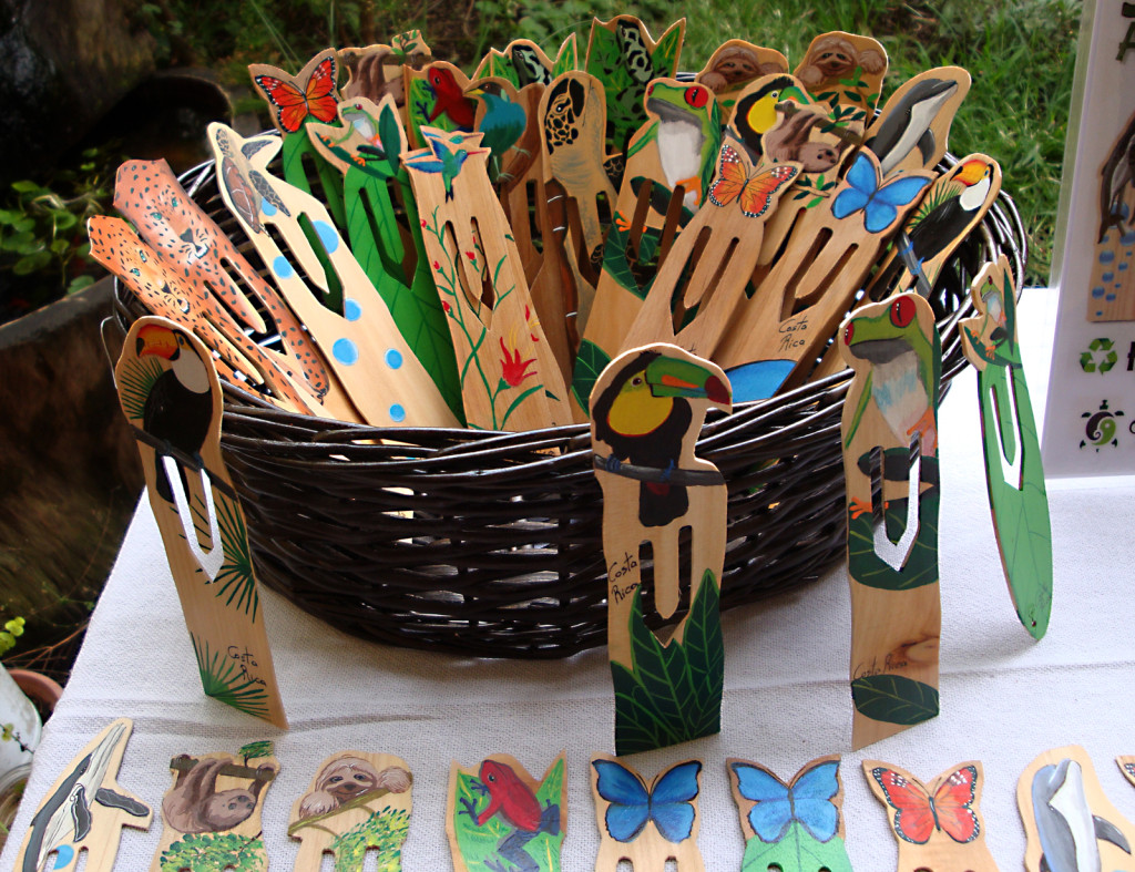 Separdores de libros de madera reciclado, pintados a mano